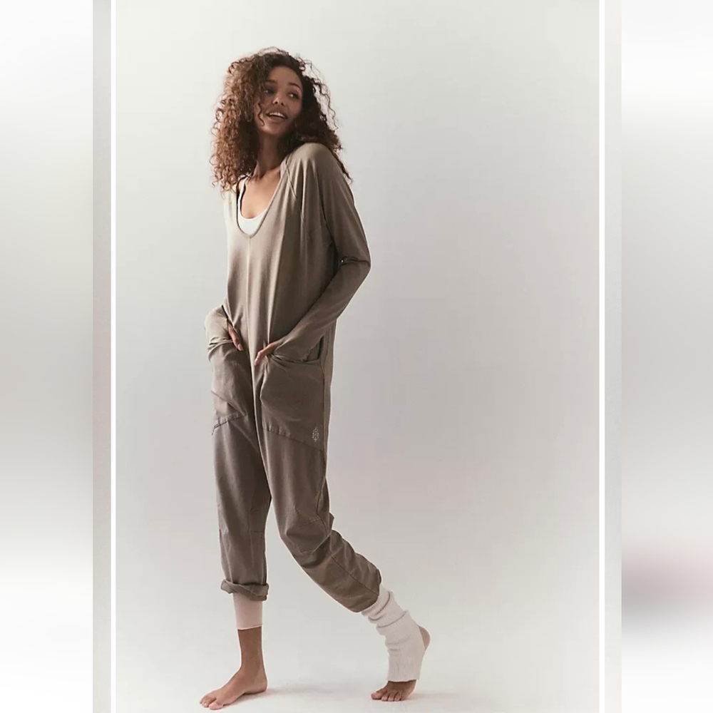 🌟 NWT 🌟 Free People Hot Shot Long Sleeve Onsie
